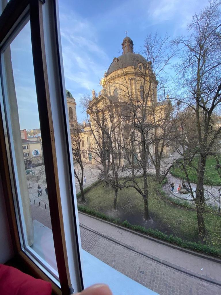 Museum Apartments Lviv Buitenkant foto